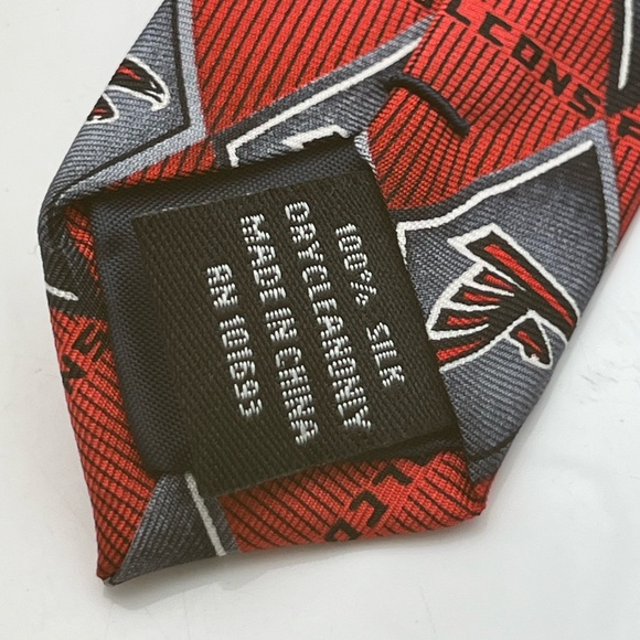 NFL Atlanta Falcons Football Men’s Silk Neck Tie Black & Red - Picture 3 of 4